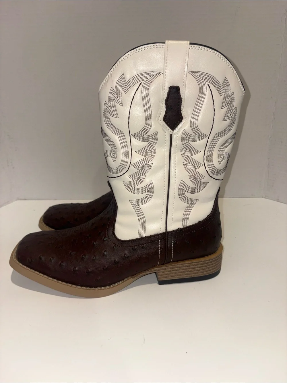 Roper Two-Tone Western Boots - White & Dark Brown - New